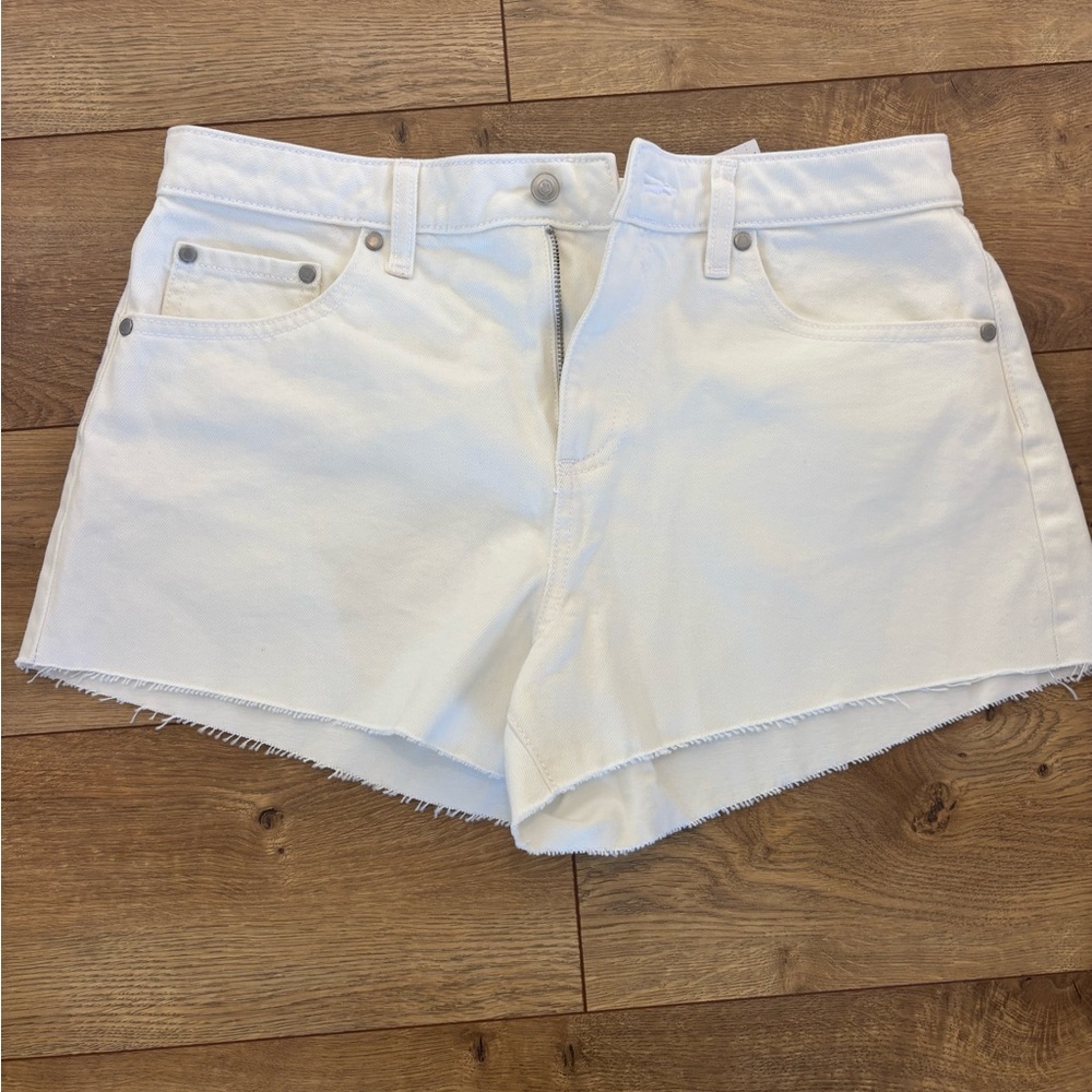 NWOT Victoria Secrets “Pink” White Denim Shorts
